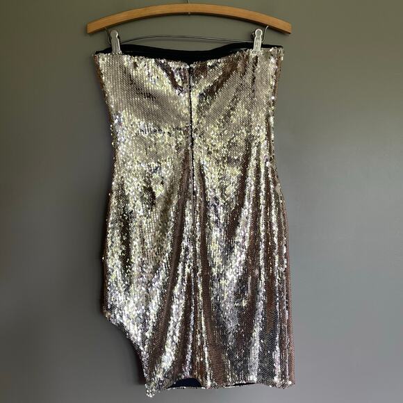 L'ACADEMIE Mea Mini Dress Champagne Silver Sequin Strapless Size Small Gold Sexy - Picture 12 of 16
